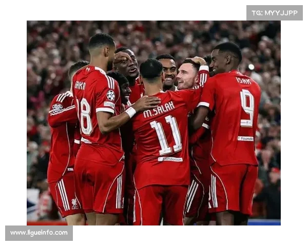 伊萨克射门后痛苦倒地，利物浦队医紧急入场